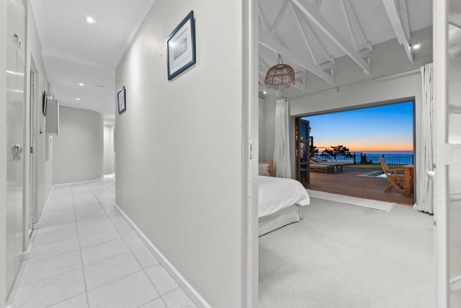 6 Bedroom Property for Sale in Camps Bay Western Cape